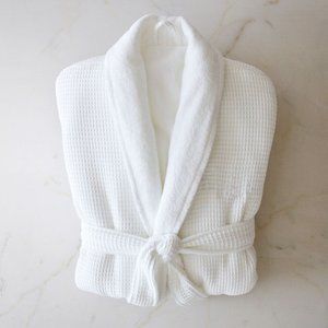 Pottery Barn Luxurious Waffle Weave Resort Robe